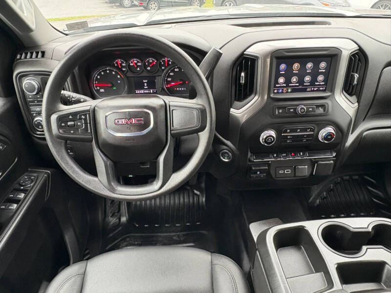 2025 GMC Sierra 2500HD Pro