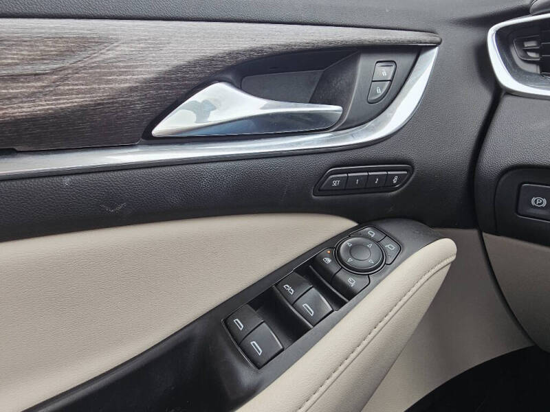 2022 Buick Enclave Avenir