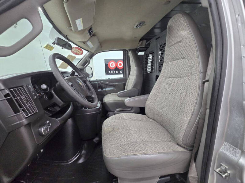 2024 Chevrolet Express 2500