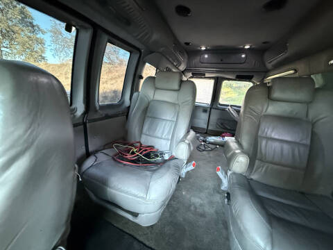 2008 Ford E-Series E-250 SD