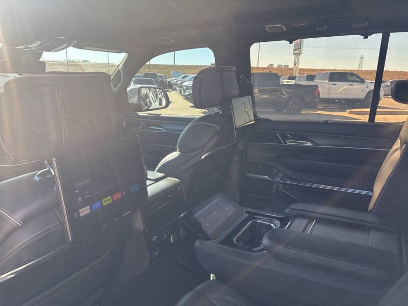 2022 Jeep Grand Wagoneer Series II