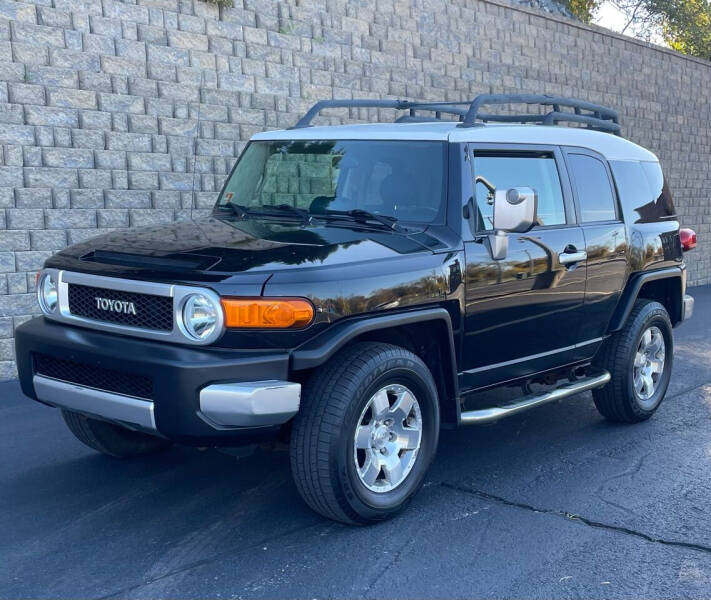 2007 Toyota FJ Cruiser for sale at R Teto Motor Sales Inc. in Pawtucket RI