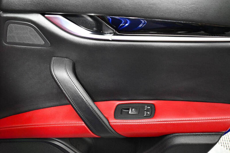 2017 Maserati Ghibli S