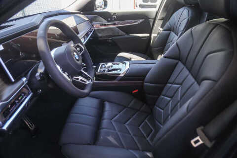 2025 BMW 7 Series 760i xDrive