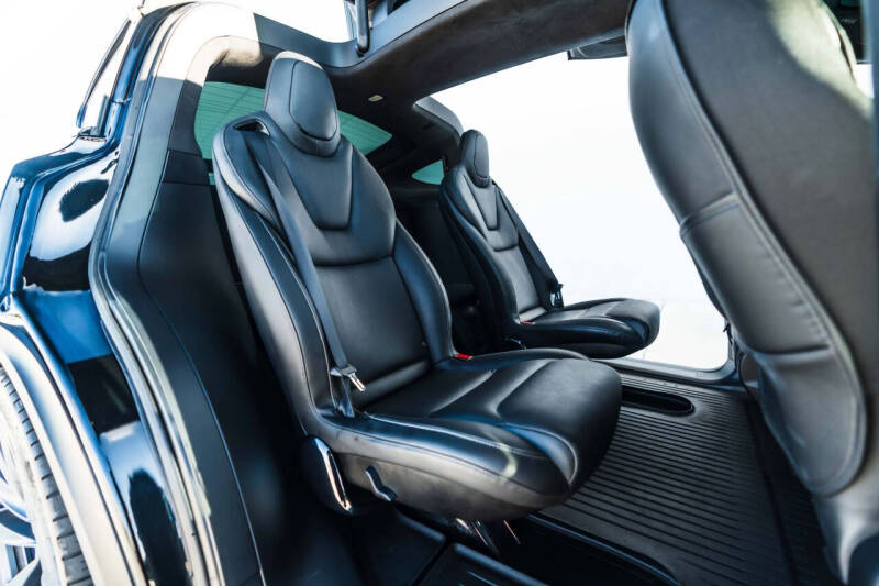 2022 Tesla Model X Plaid