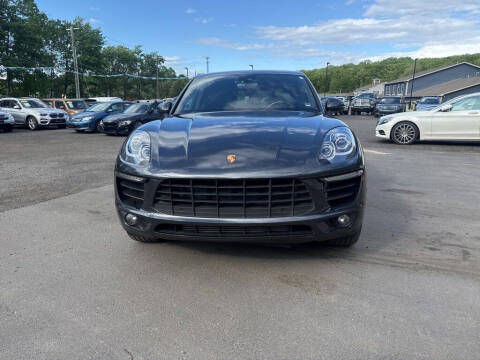 2017 Porsche Macan