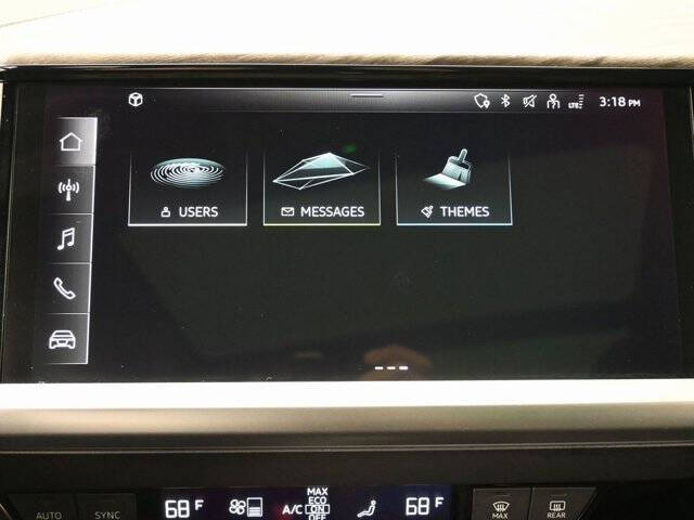 2024 Audi Q4 e-tron quattro Premium 50