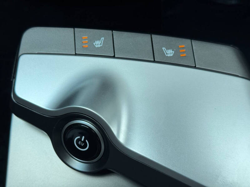 2024 Kia EV6 Light