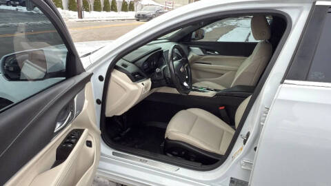 2021 Cadillac CT4 Luxury