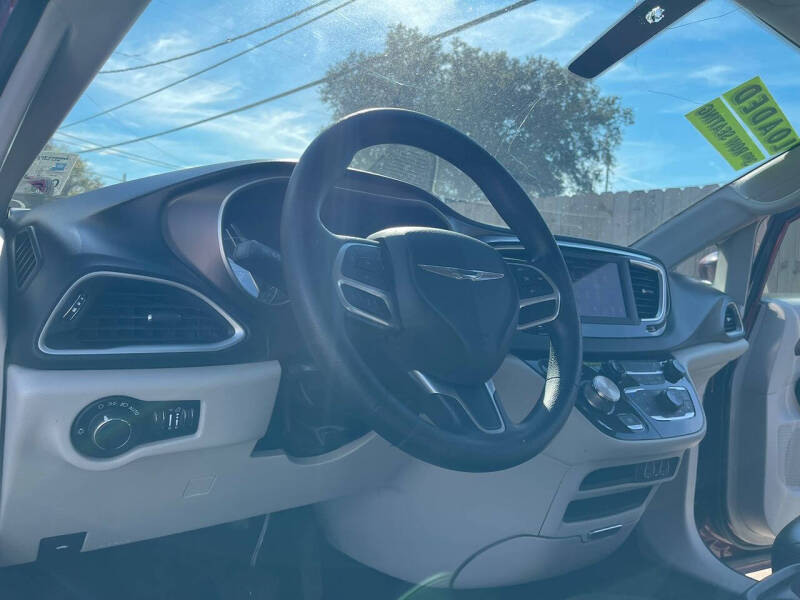 2021 Chrysler Voyager LXi