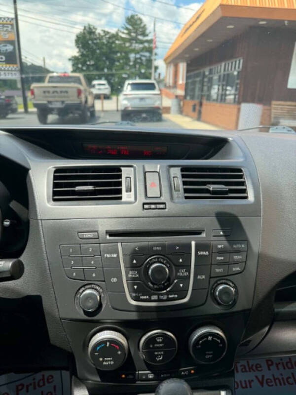 2012 Mazda MAZDA5 Touring