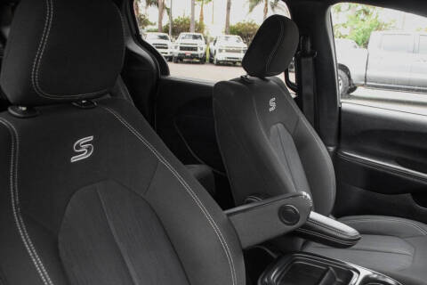 2021 Chrysler Pacifica Touring