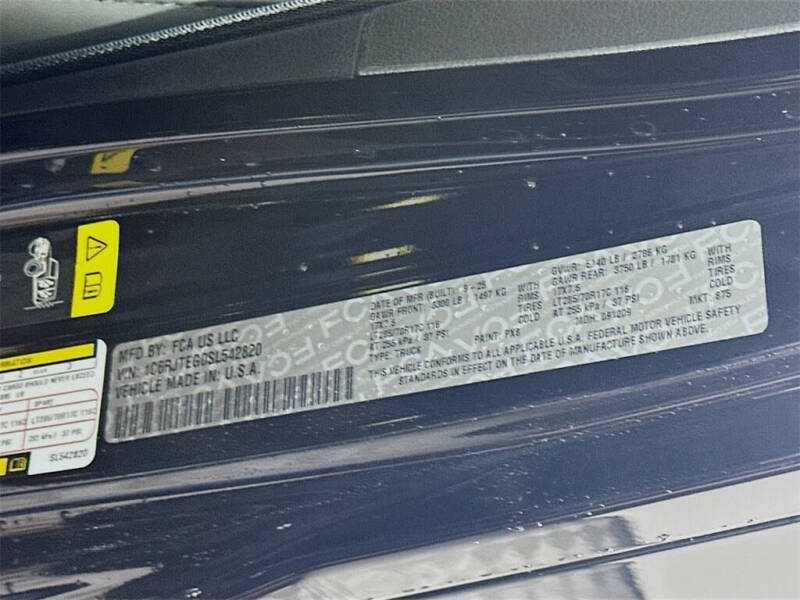 2025 Jeep Gladiator Mojave X