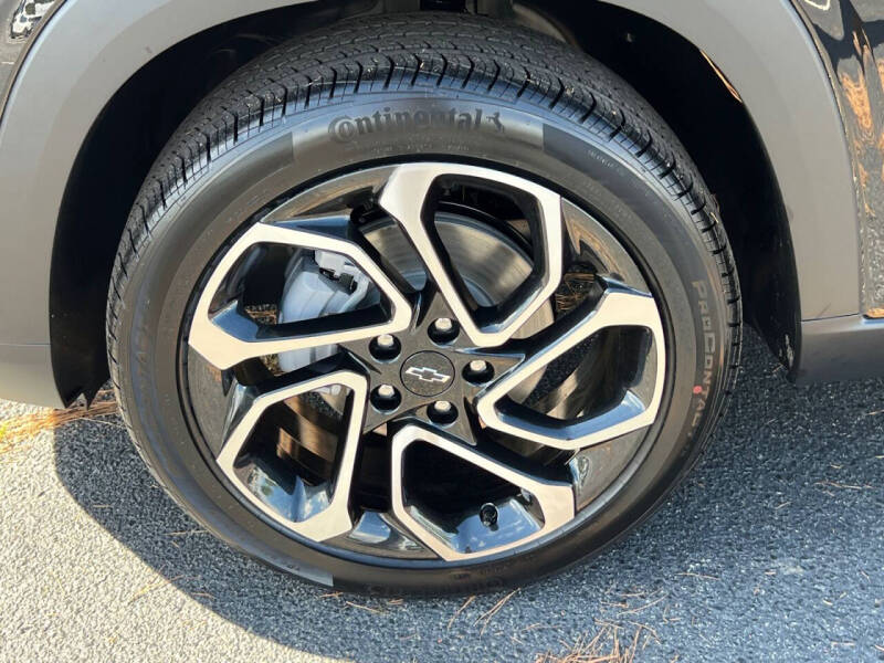 2025 Chevrolet Trax RS