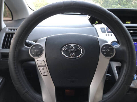 2012 Toyota Prius v Five