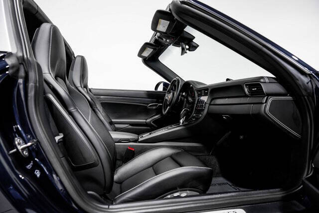 2019 Porsche 911 Targa 4 GTS