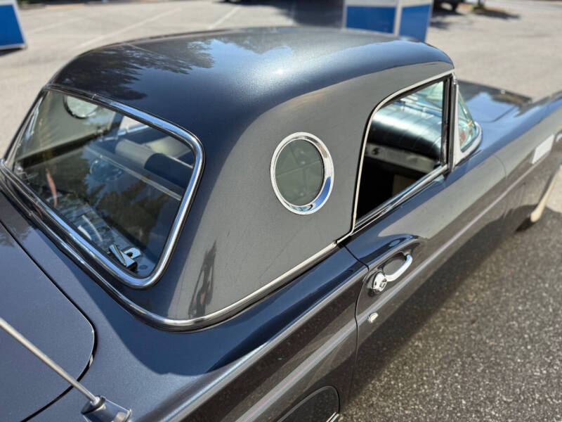 1957 Ford Thunderbird