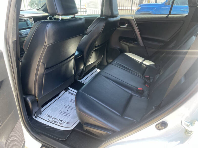 2016 Toyota RAV4 SE