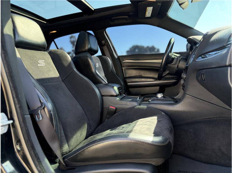 2018 Chrysler 300 S