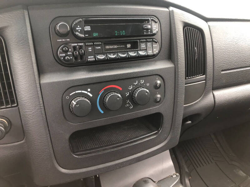 2004 Dodge Ram Pickup 2500