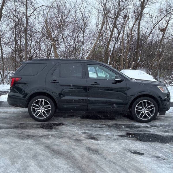 2018 Ford Explorer Sport