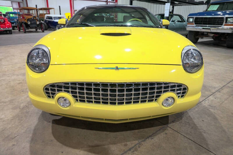 2002 Ford Thunderbird Deluxe