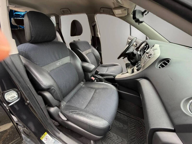 2010 Pontiac Vibe GT