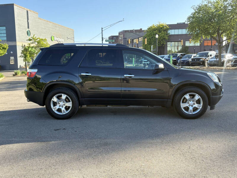2011 GMC Acadia SLE