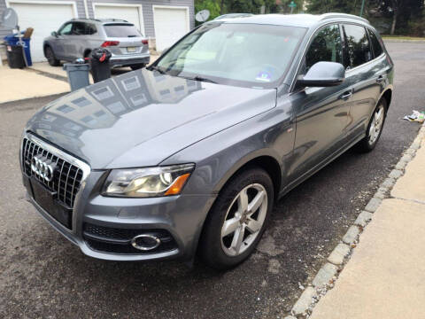 2012 Audi Q5 3.2 quattro Premium Plus