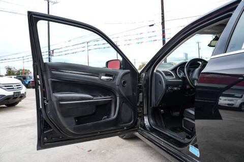 2018 Chrysler 300 Touring L