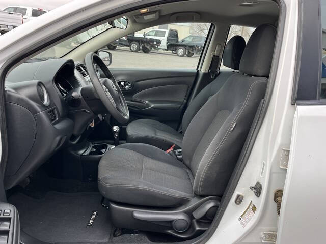 2015 Nissan Versa 1.6 S