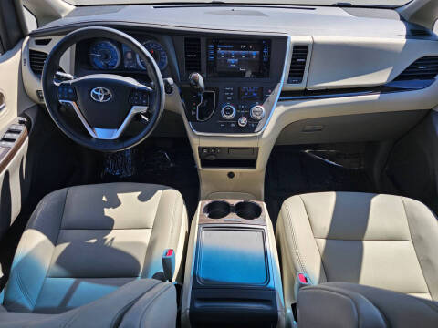 2017 Toyota Sienna