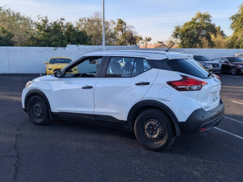 2020 Nissan Kicks S