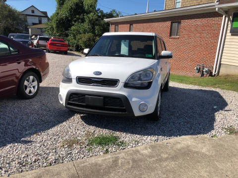 2012 Kia Soul for sale at ADKINS PRE OWNED CARS LLC in Kenova WV