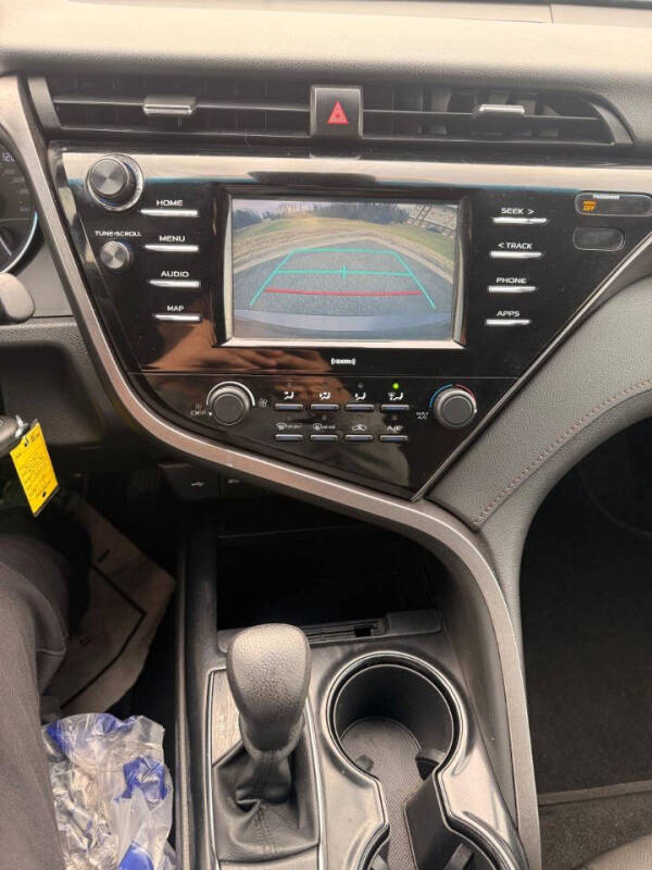 2020 Toyota Camry LE