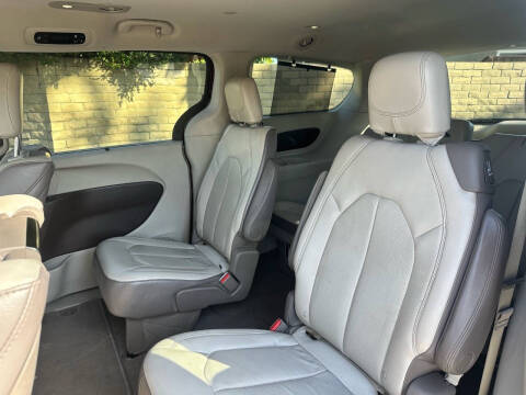 2018 Chrysler Pacifica Touring L Plus