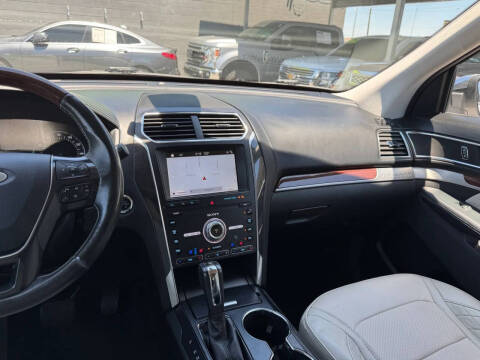 2019 Ford Explorer Platinum