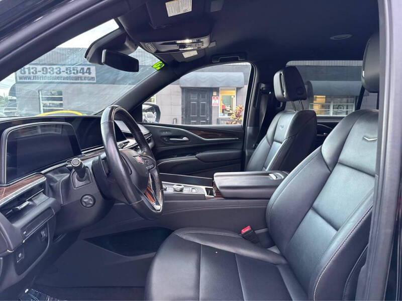 2023 Cadillac Escalade Luxury