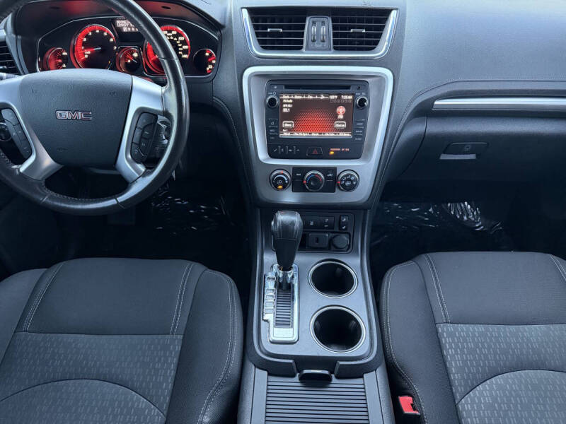 2015 GMC Acadia SLE-2
