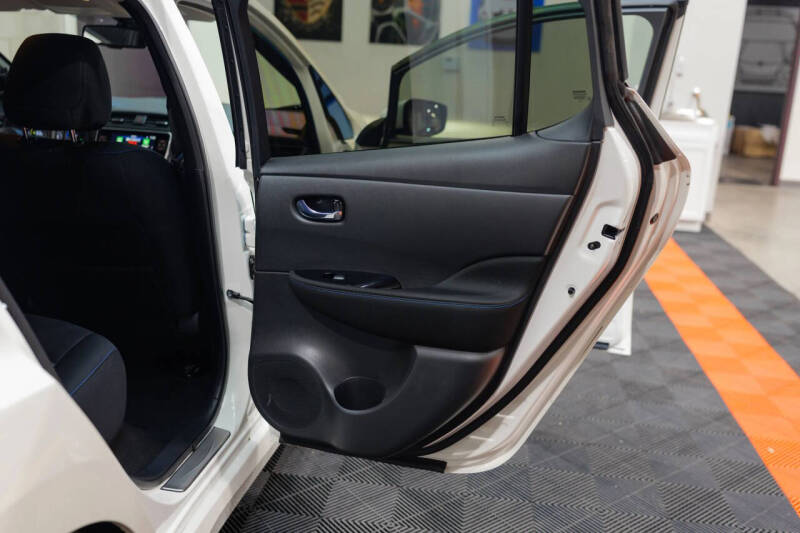 2023 Nissan LEAF SV PLUS