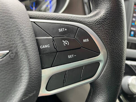 2021 Chrysler Voyager LX