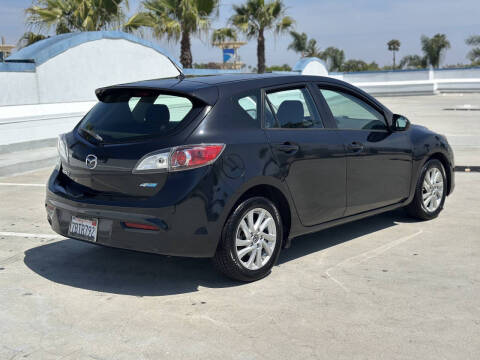 2013 Mazda MAZDA3 i Touring