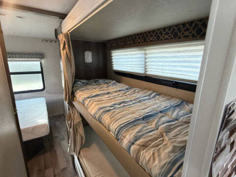 2019 Ford E-Series E-450 SD