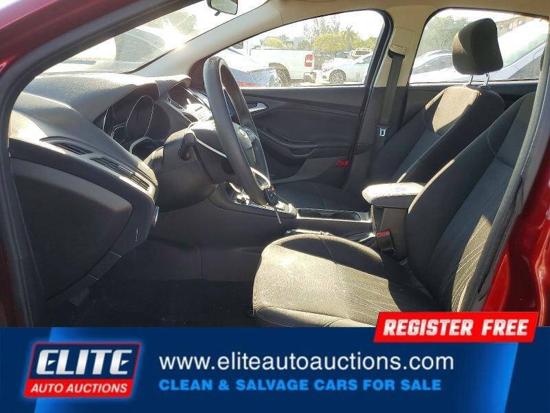 2015 Ford Focus SE