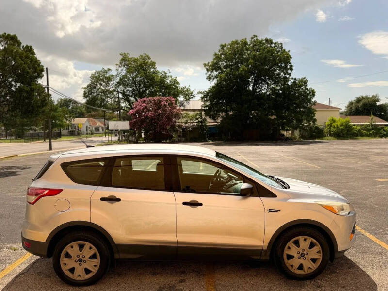 2016 Ford Escape S