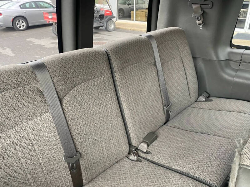 2017 Chevrolet Express LT 3500