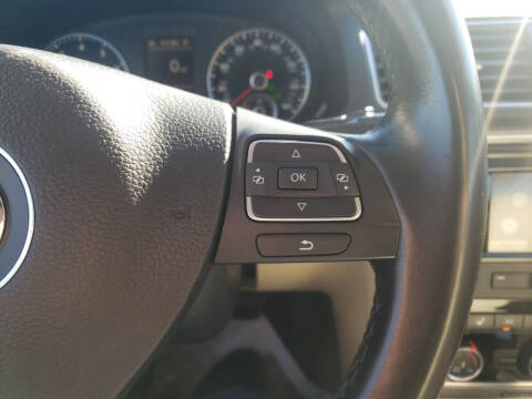 2015 Volkswagen Passat 1.8T SE