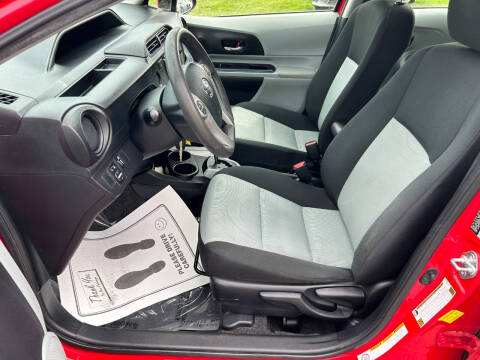 2013 Toyota Prius c Four