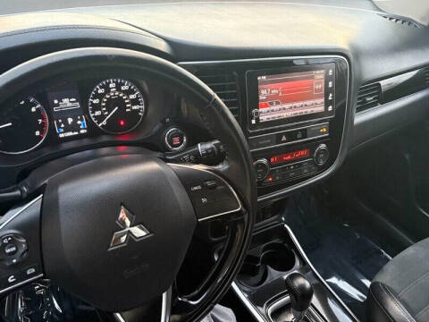 2019 Mitsubishi Outlander SE