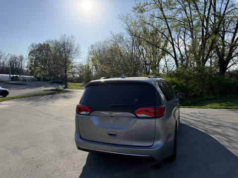 2018 Chrysler Pacifica Touring L